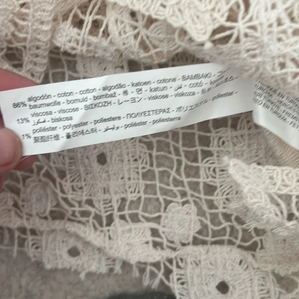 Zara crochets top bloggers fav